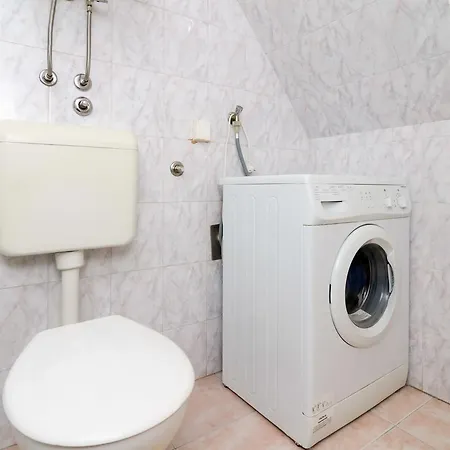 La Marina Apartman *