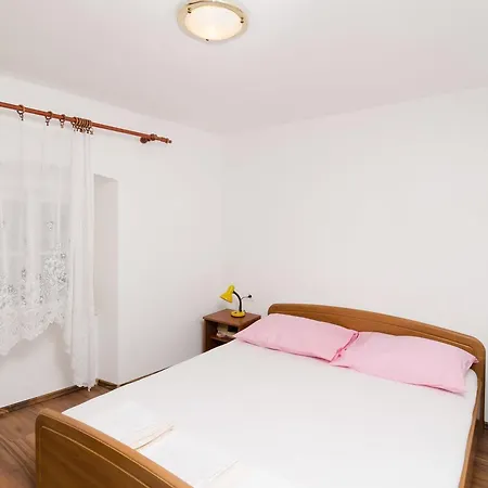 La Marina Apartment *