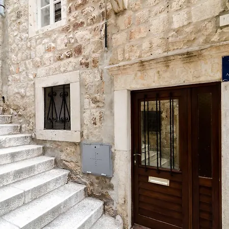 Apartment La Marina